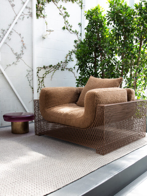 EXPANDED STEEL FRANCK LOUNGE CHAIR