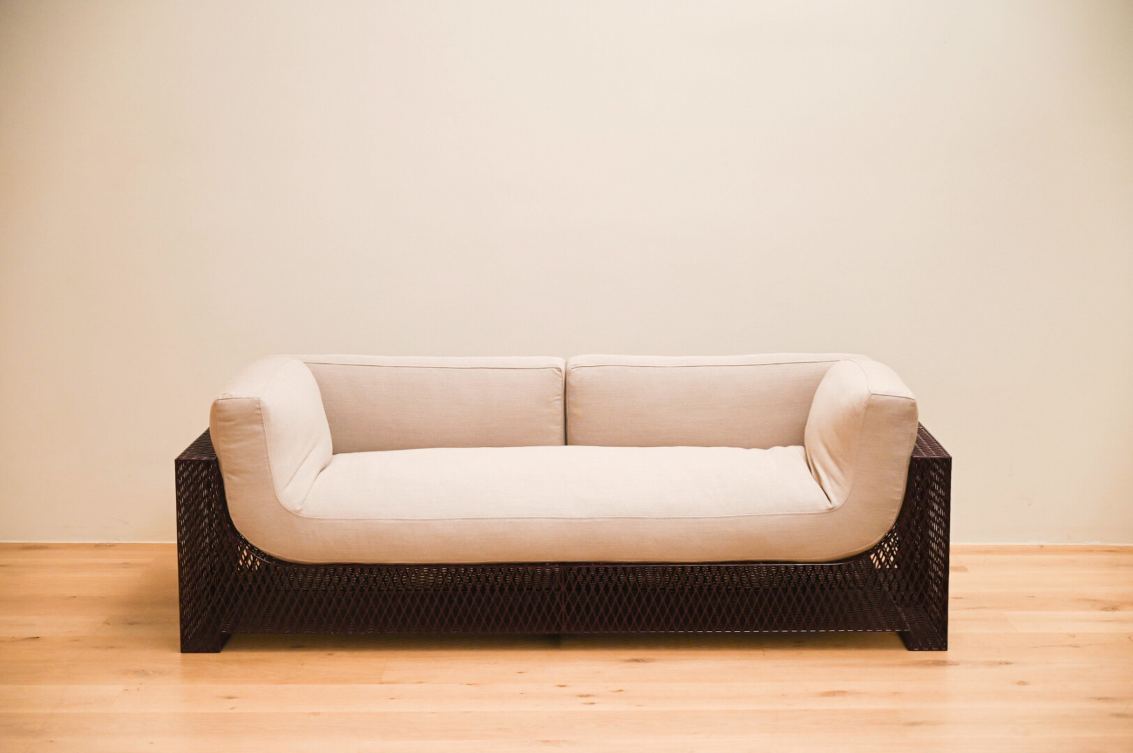 FRANCK SOFA – EXPANDED STEEL