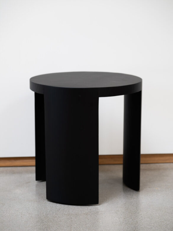 NORT SIDE TABLES