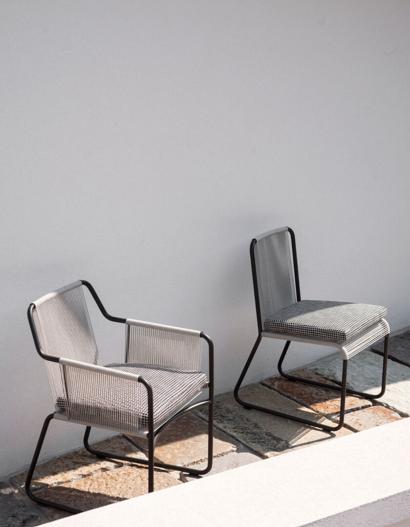 HARP 349 CHAIR